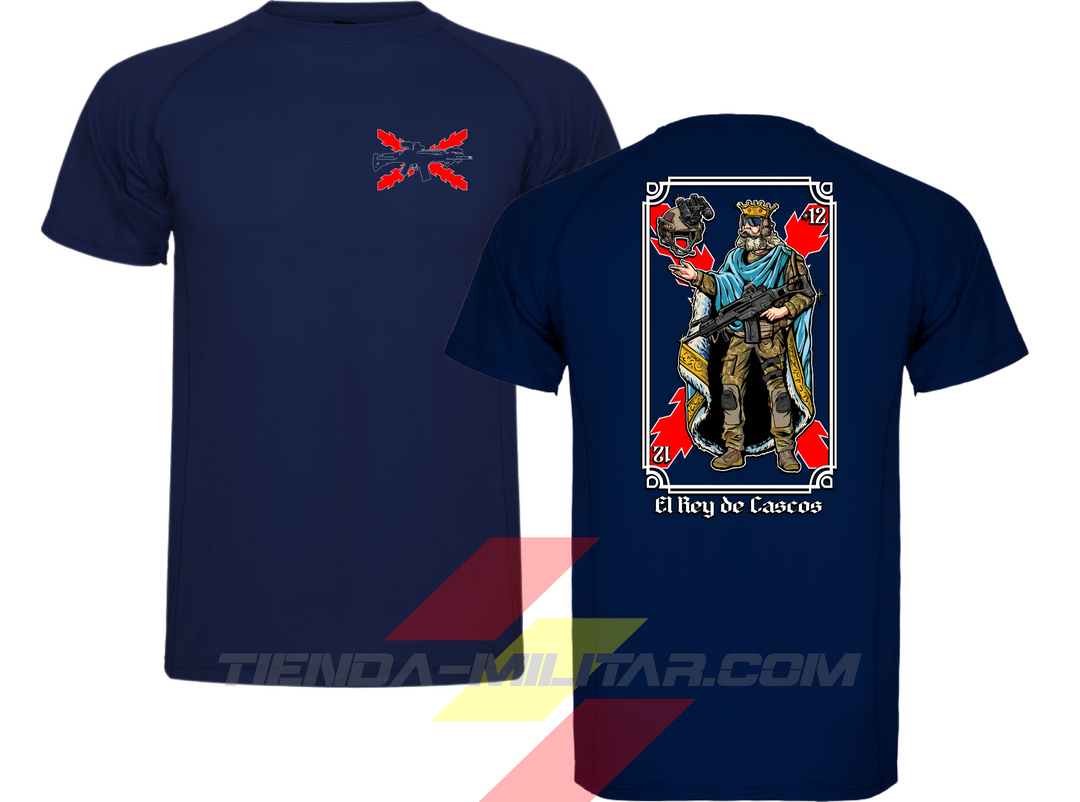 "Camisetas tácticas Depredador Hispano en color azul marino, con diseño del Rey de Cascos inspirado en la baraja española, ideales para entrenamiento o uso diario. Tejido técnico transpirable con mensaje de liderazgo hispano."