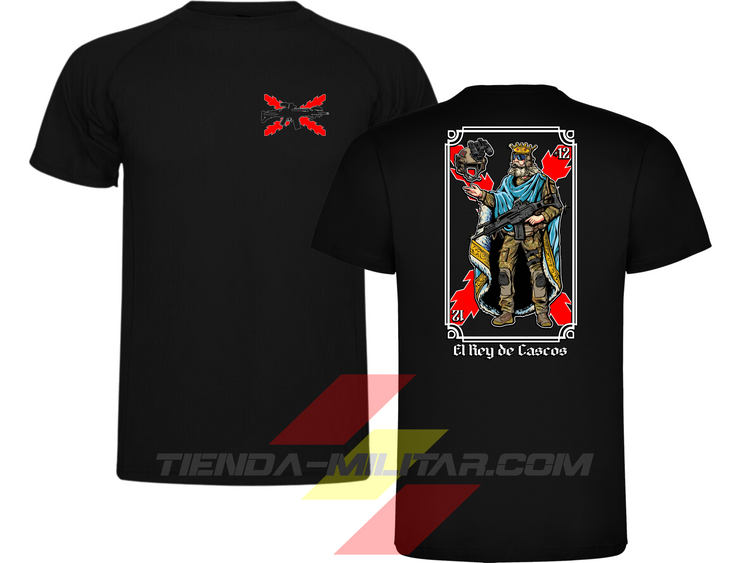 "Camisetas tácticas Depredador Hispano en color negro, con diseño del Rey de Cascos inspirado en la baraja española, ideales para entrenamiento o uso diario. Tejido técnico transpirable con mensaje de liderazgo hispano."