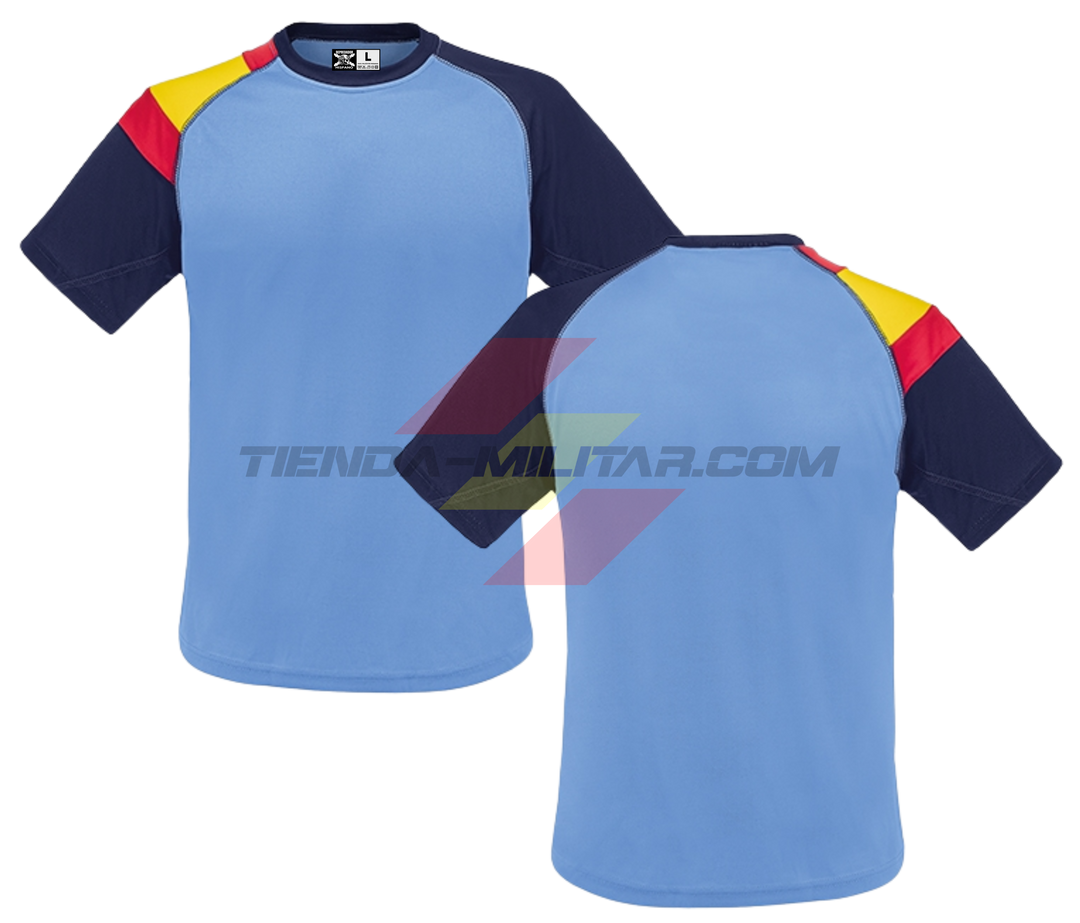 Camiseta técnica militar personalizada azul cielo con bandera de España en el hombro