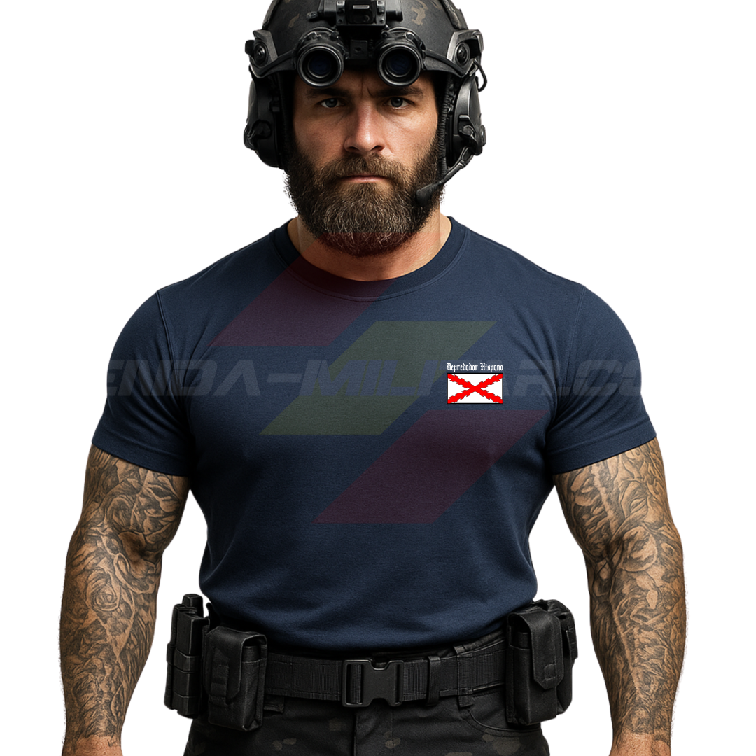Parte DELANTERA de un SOLDADO con una  Camiseta ALGODÓN PREMIUM en color AZUL MARINO de Depredador Hispano con la bandera de la Cruz de Borgoña y el mapa mundial con el Imperio Español, Donde Nunca se Ponía el Sol.