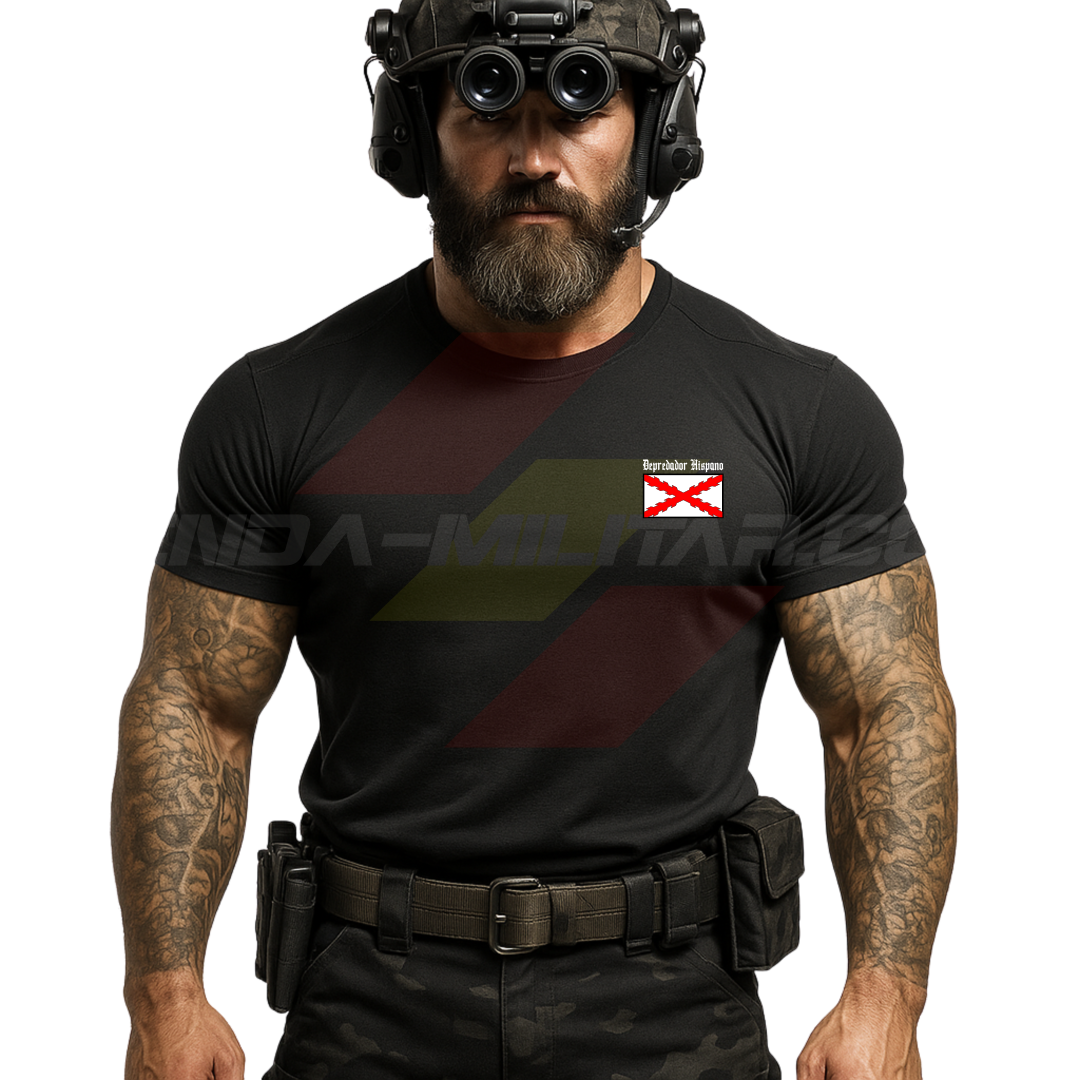 Parte DELANTERA de un SOLDADO con una  Camiseta ALGODÓN PREMIUM en color NEGRO de Depredador Hispano con la bandera de la Cruz de Borgoña y el mapa mundial con el Imperio Español, Donde Nunca se Ponía el Sol.
