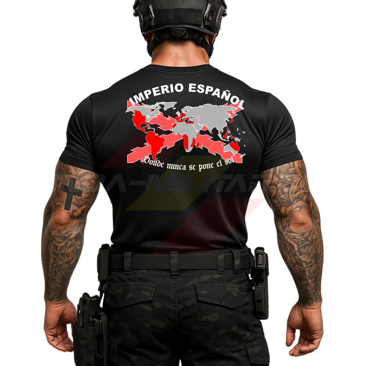 Parte TRASERA de un SOLDADO con una  Camiseta ALGODÓN PREMIUM en color NEGRO de Depredador Hispano con la bandera de la Cruz de Borgoña y el mapa mundial con el Imperio Español, Donde Nunca se Ponía el Sol.