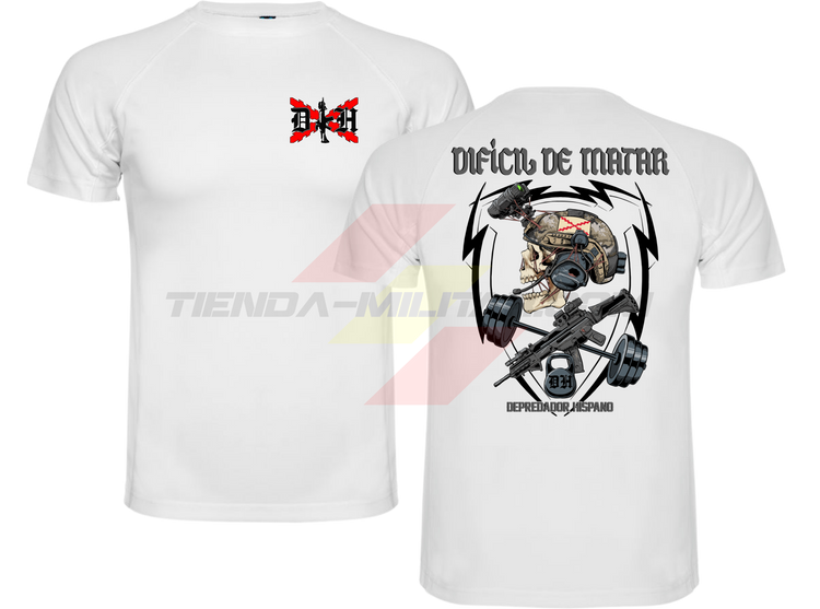 Camiseta POLIÉSTER en color BLANCO de Depredador Hispano con logo D✠H en el pecho y diseño trasero “DIFÍCIL DE MATAR”.