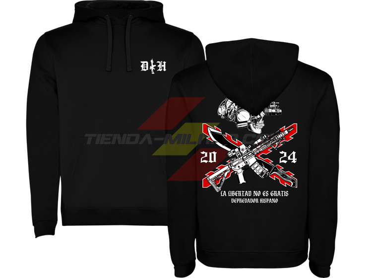 SUDADERA ALGODÓN PREMIUM en color NEGRO de Depredador Hispano.

En su parte DELANTERA las iniciales de Depredador Hispano y un fusil táctico en posición vertical.

En la parte TRASERA la bandera de la Cruz de Borgoña, casco y fusil táctico moderno y machete, y el lema de:
La Libertad No es Gratis.
