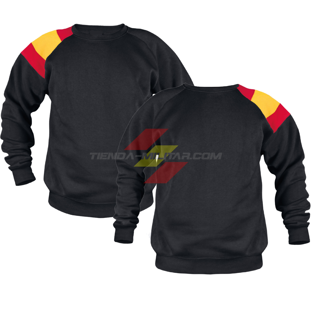 Sudadera militar personalizada negra con bandera de España bordada en el hombro, vista delantera y trasera