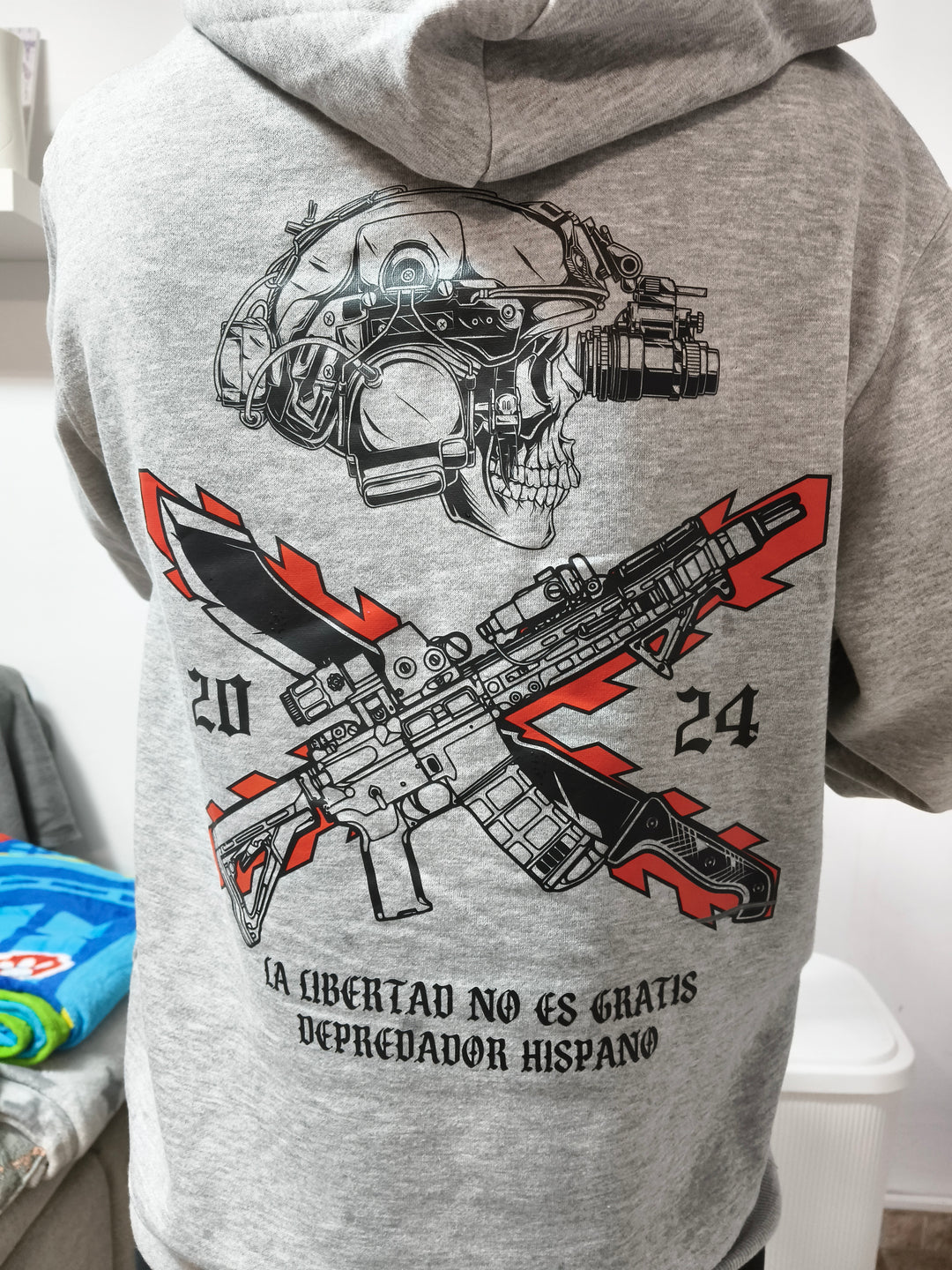 Sudadera Algodón Premium LA LIBERTAD NO ES GRATIS