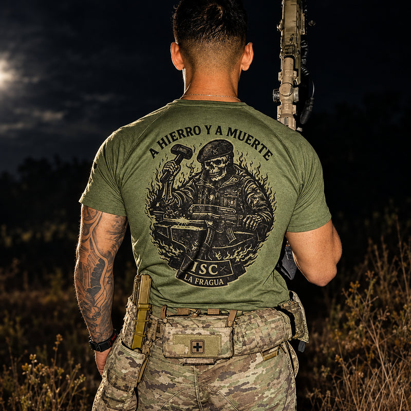 Camiseta militar personalizada técnica lisa con diseño de unidad en la espalda